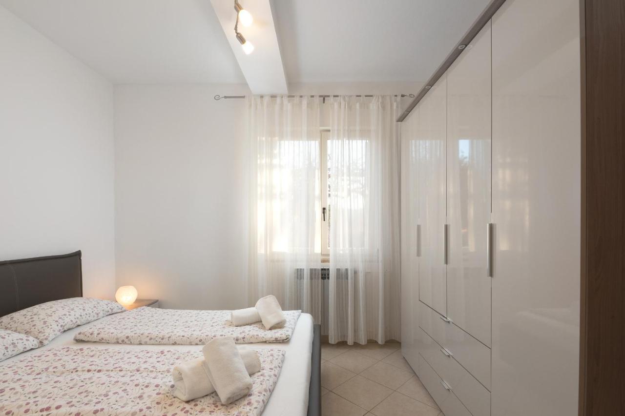 Marina Apartment Rabac Exterior photo