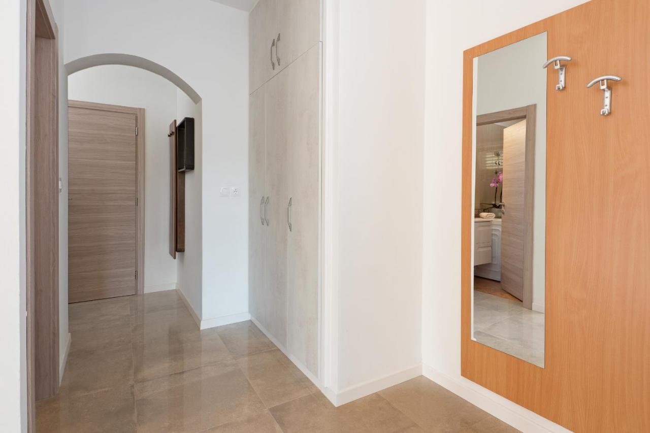 Marina Apartment Rabac Exterior photo
