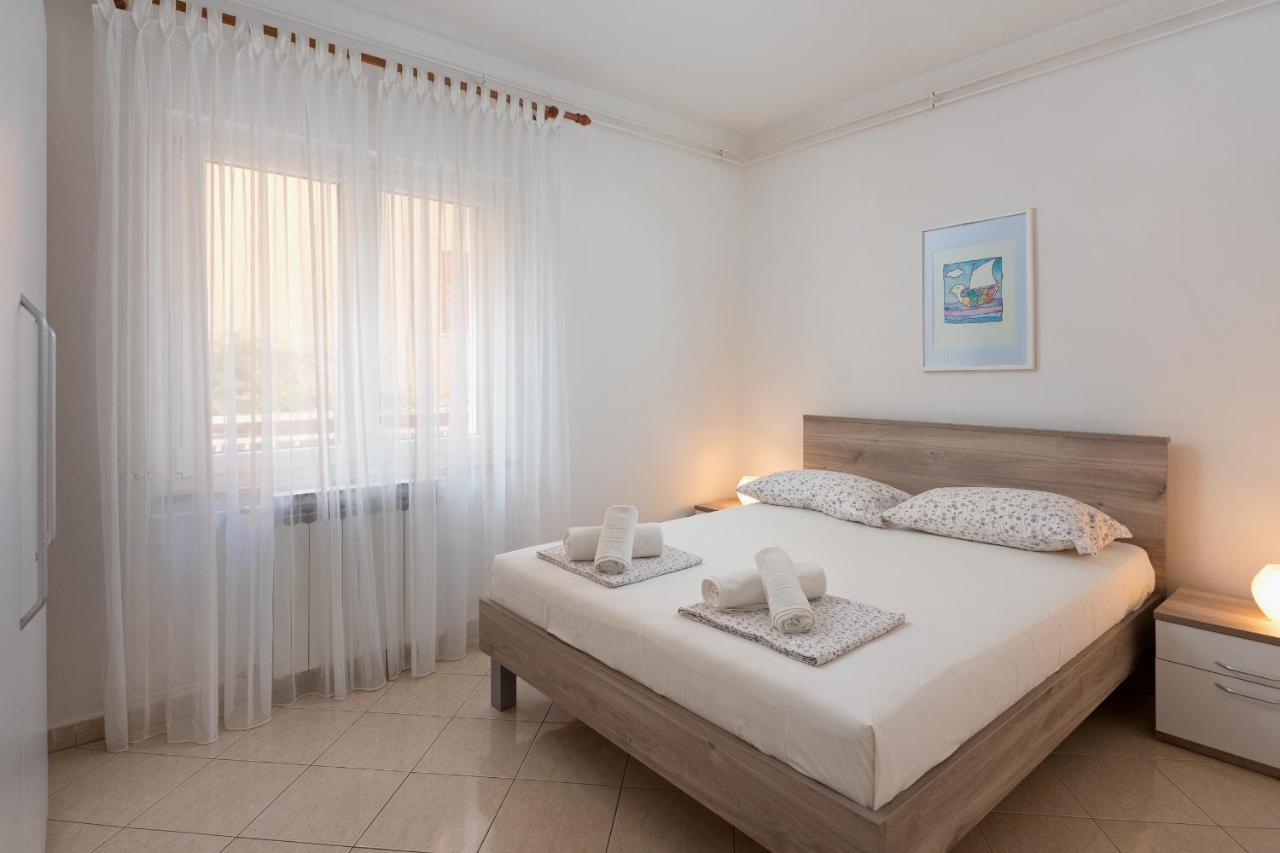 Marina Apartment Rabac Exterior photo